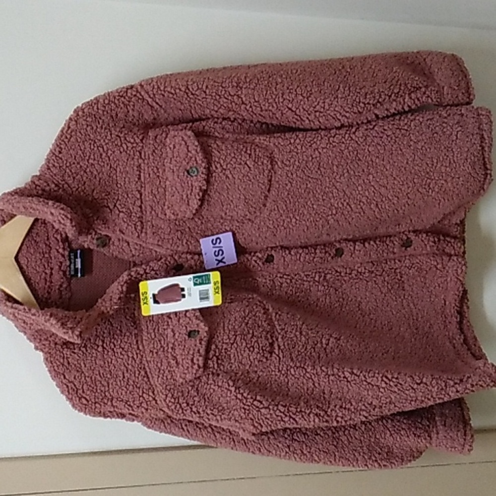 32 Degrees Heat Womens XS/S sweater Pink Fuzzy New